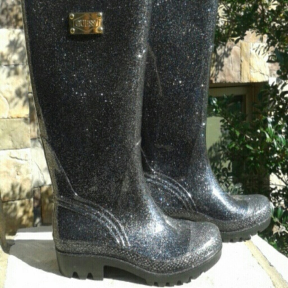 Guess Inocen Rain Boots - Picture 1 of 7